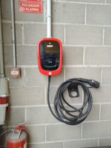 INSTAL·LACIÓ DE CARREGADORS ELÈCTRICS INDUSTRIALS COVITSA